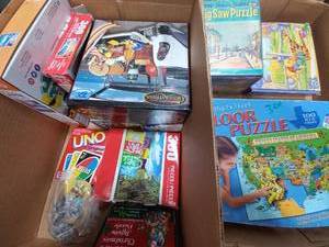 lot 51 image: Collection Of Puzzles And Games