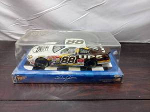 lot 76 image: Winners Circle Dale Jarrett Number 88 Model Car