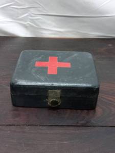 lot 102 image: Item removed due to mercury