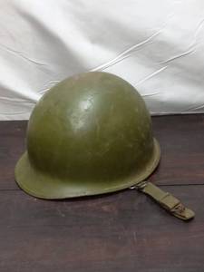 lot 105 image: Vintage Military Style Helmet