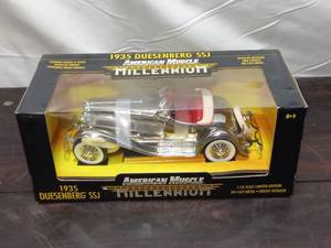 lot 109 image: Ertl Collectables American Muscle Millennium 1935 Duesenberg SSJ Die Cast Model Car