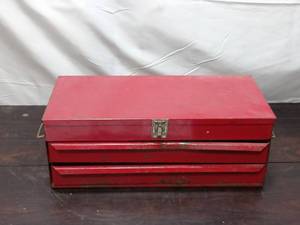 lot 119 image: Toolbox With Contents
