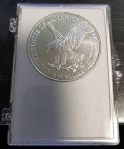 2022 AMERICAN SILVER EAGLE IN CHRISTMAS HOLDER 1 TROY OZ .999 FINE SILVER