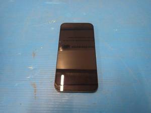lot 17 image: Apple&nbspIphone 12 A2172  64GB of storage  Carrier Unlocked  includes charging cable  light scratches on screen, not visible when screen is lit up