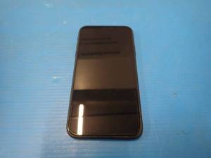 lot 24 image: Apple&nbspIphone Xr A1984  64GB of Storage  Carrier Unknown  Includes Charging cable
