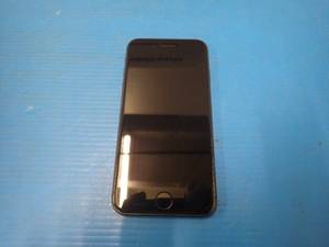 lot 32 image: Apple&nbspiPhone 8 A1863  64GB of Storage  Carrier Unknown  Includes charging cable