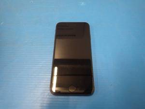 lot 36 image: Apple&nbspiPhone 8 A1863  64GB of Storage  Carrier Unknown  Includes charging cable