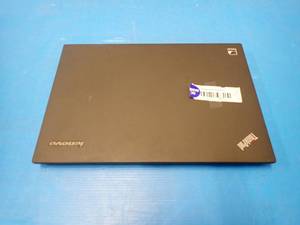 lot 60 image: Lenovo&nbspThinkPad T450 &nbspIntel Core i5-5200U  2.2GHz  8GB DDR3L SDRAM  NO HD  NO BATTERY  14.0 screen with 1366 x 768 resolution  NO OS  Includes power adapter  Includes Lenovo&nbspThinkPad Ultra Dock 40A2 Docking Station