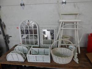 lot 3 image: Assorted White Wicker Baskets & Shelves