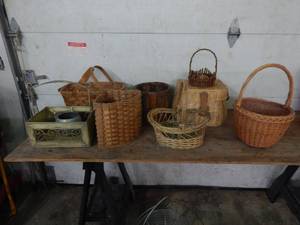 lot 5 image: Assorted Wicker Baskets