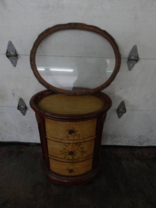 lot 26 image: Flower 3-Drawer End Table & Oval Picture Frame
