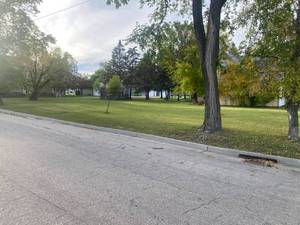 Land Auction .12 Acres 325 Bryan Ave Hallock, Minnesota No Reserve