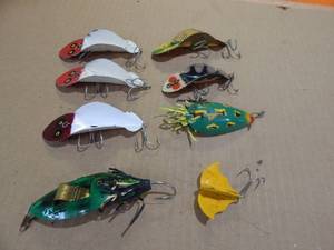 8-Fishing Lures Moss Boss, Weed Walker, Norman, More