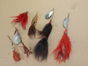 6-Fishing Lures Hawgtail, Bucktail, GM Skinner, Mepps Giant KIller