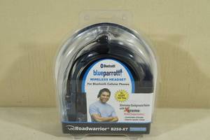 lot 59 image: Blue Parrott Bluetooth Wireless Headset