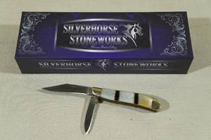lot 87 image: Silver Horse Stoneworks 2 Blade Pocket Knife - Mother of Pearl