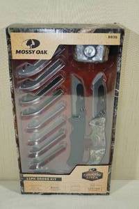 lot 96 image: Mossy Oak Country DNA 11PK Dress Knife Set