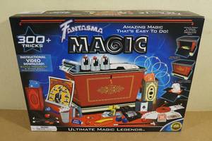 lot 121 image: Fantasma Magic Kit