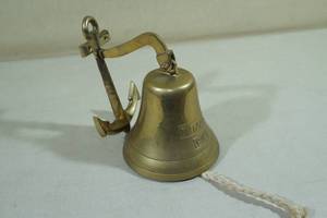 lot 167 image: Bronze Titantic Wall Bell with Anchor