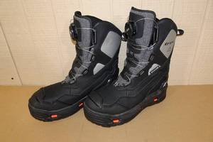 lot 220 image: Korkers  Polar Vortex 1200 Winter Boots -Mens Size 10