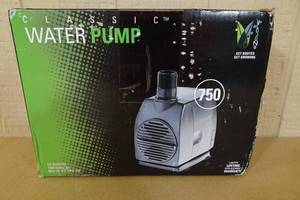 lot 246 image: EZClone Classic Water Pump 750