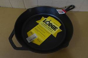 lot 251 image: Lodge Cast Iron 12 Skillet