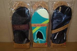 lot 255 image: 3 Pairs Fitkicks -Womens Large
