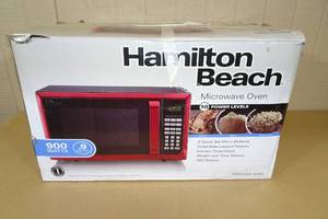 lot 270 image: Hamilton Beach Microwave Oven .9 Cubic Feet
