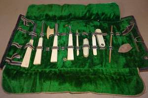 lot 277 image: Antique Bone Handled Manicure Set