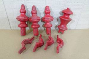 lot 278 image: Antique Cast Iron Fence Finials