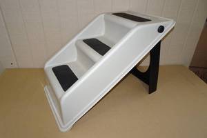 lot 280 image: Foldable Pet Steps -Max 70lbs