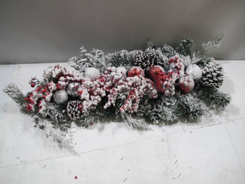 Vickerman Unlit Christmas Tree (675717) 30 - Flocked - Red  Silver Berries - 65 Tips - Teardrop
