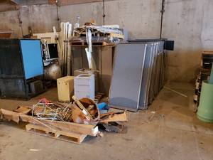Large Lot of Cubicle Walls and Cubicle Parts