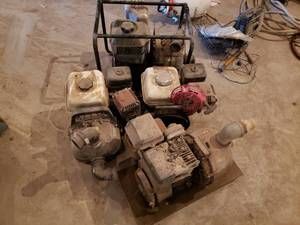 4 Water Pumps for Parts or Repair