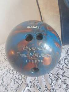 lot 63 image: Vintage Brunswick Bowling Ball