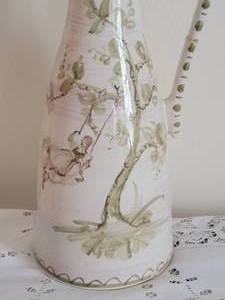 lot 26 image: Ulmer Reramik German Porcelain