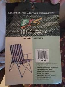 lot 90 image: Tailgate Folding Chair Pairing