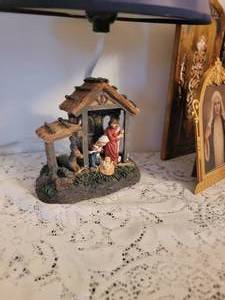 lot 94 image: Religious Dcor & Curio Group
