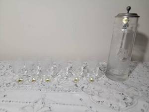 lot 38 image: Sparkling Fine  Austrian Crystal Schnapps Snifter Collection