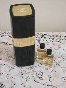 lot 39 image: Chanel No. 5 Eau de Parfum