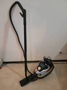 lot 3 image: EV International 3000i Steam Cleaner & Accessories