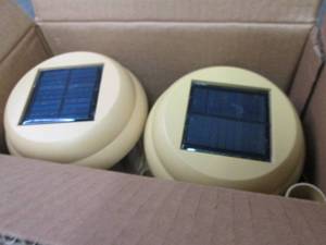 lot 8 image: Solar Simulated Bamboo Patio Torche...