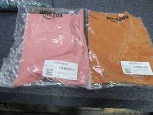 lot 16 image: 2 Medium Mens Goodthreads Crew Neck...