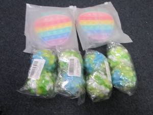 lot 81 image: Popit Toys...