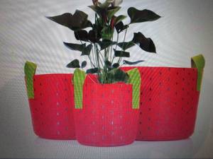 lot 93 image: Fabric Grow Bags, 3 Pack, 2-Gallon,...