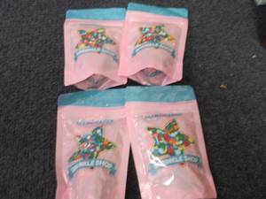 lot 172 image: 4 pks Sprinkle Shop Sprinkles...
