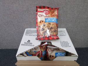 lot 209 image: 10-21 oz Pks Betty Crocker Chocolat...