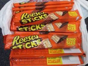 lot 255 image: 12- 3 oz Reeses Sticks King Size...
