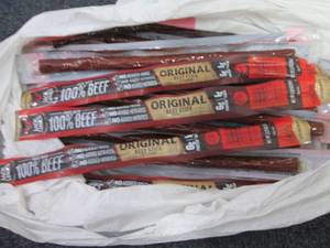 lot 276 image: 18 Jack Links Original Beef Sticks...