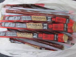 lot 277 image: 18 Jack Links Original Beef Sticks...